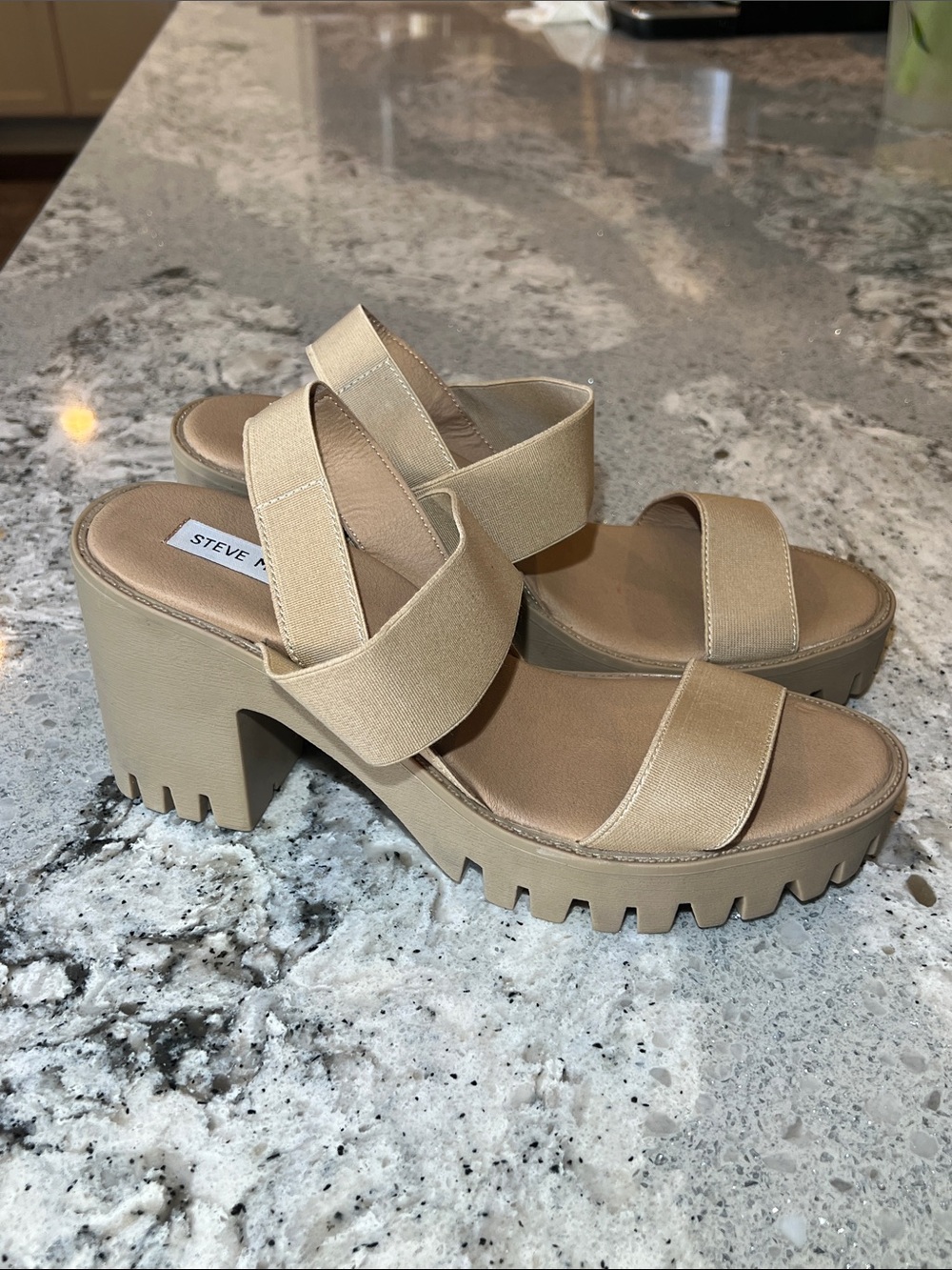 Madden Girl Templee Platform Block Heel Sandals Sand Fab Tan Size 9.5 Like New